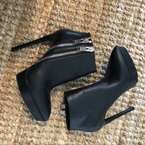 Saint Laurent Booties